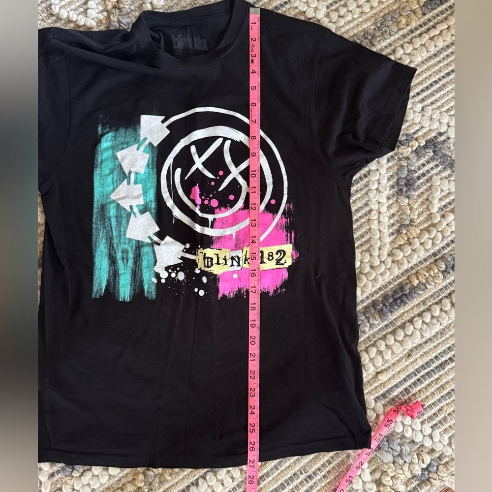 Blink-182 Graphic Tee - Picture 7 of 7